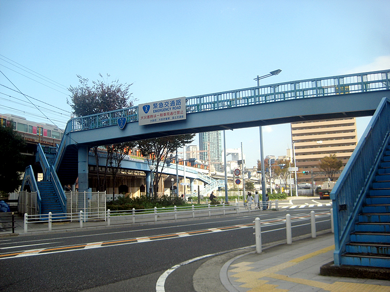 街頭防犯カメラ